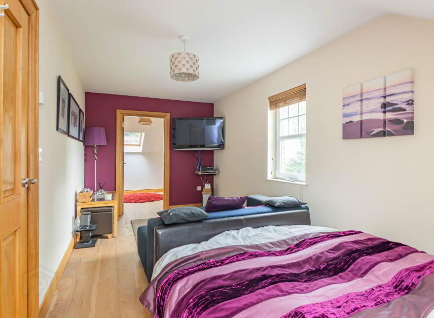 26 Linen Mews, Lisburn, BT28 3WU