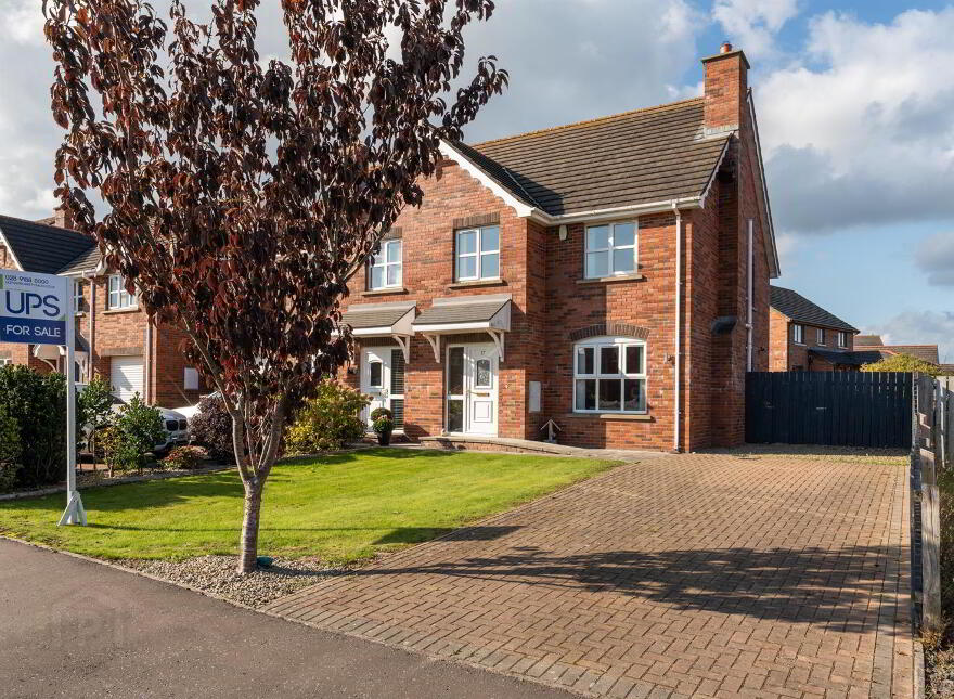 17 St. Andrews Avenue, Ballyhalbert, Newtownards, BT22 1FX