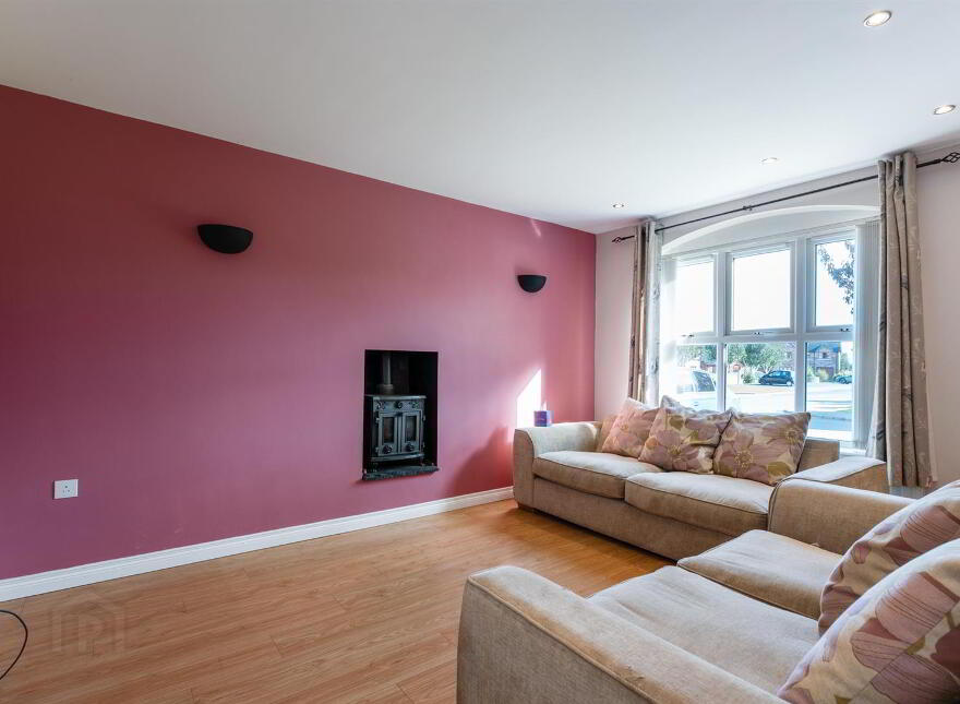 17 St. Andrews Avenue, Ballyhalbert, Newtownards, BT22 1FX