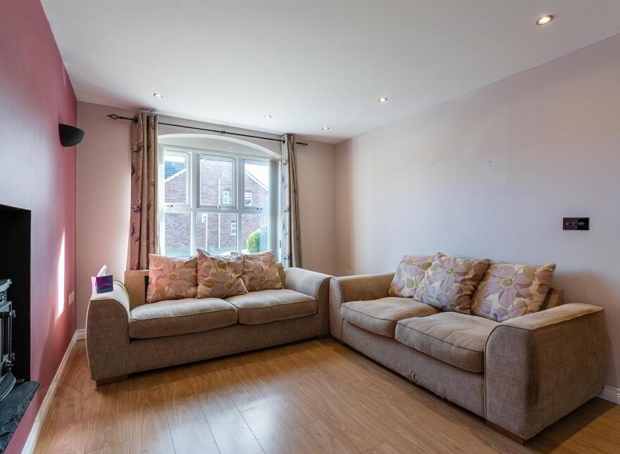 17 St. Andrews Avenue, Ballyhalbert, Newtownards, BT22 1FX
