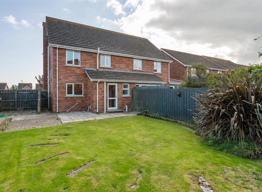 17 St. Andrews Avenue, Ballyhalbert, Newtownards, BT22 1FX