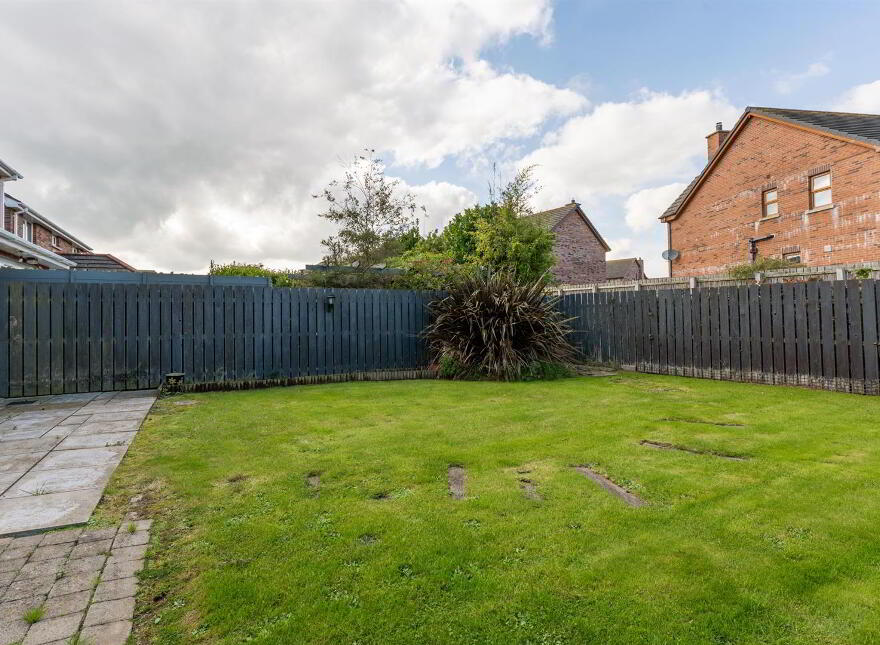 17 St. Andrews Avenue, Ballyhalbert, Newtownards, BT22 1FX