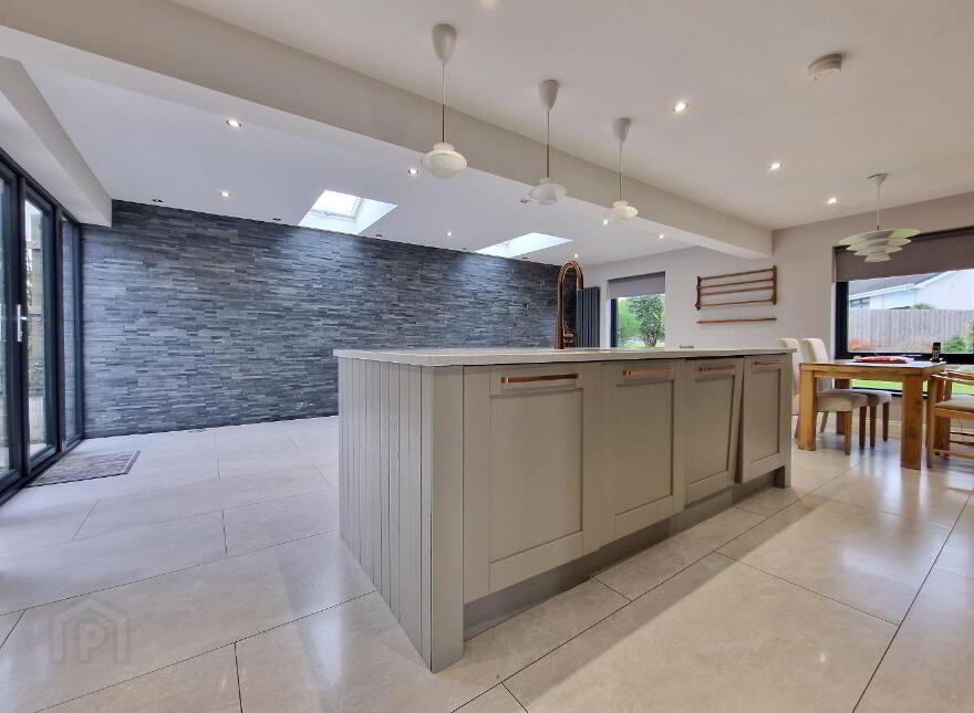 6 Glenbrae, Dromore, BT25 1LS