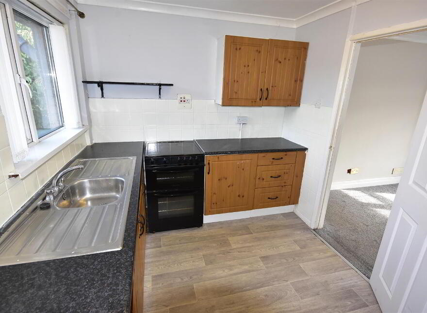 17b Greenpark Drive, Antrim, BT41 4EL
