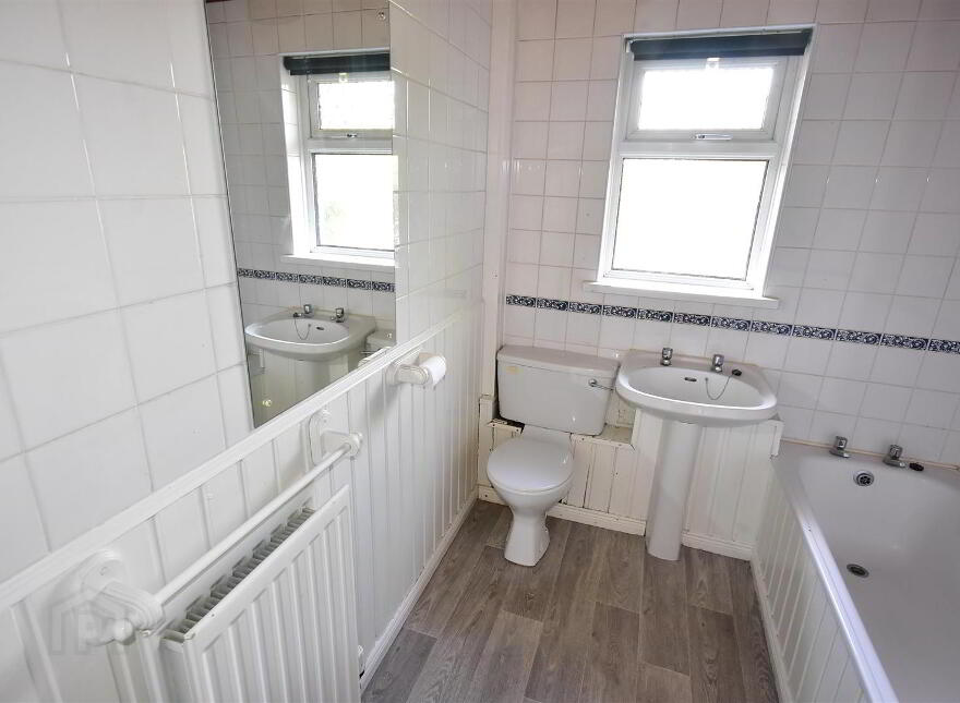 17b Greenpark Drive, Antrim, BT41 4EL