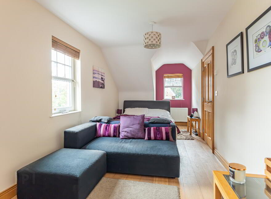 26 Linen Mews, Lisburn, BT28 3WU