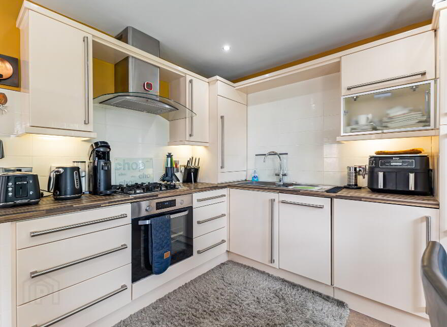 26 Linen Mews, Lisburn, BT28 3WU