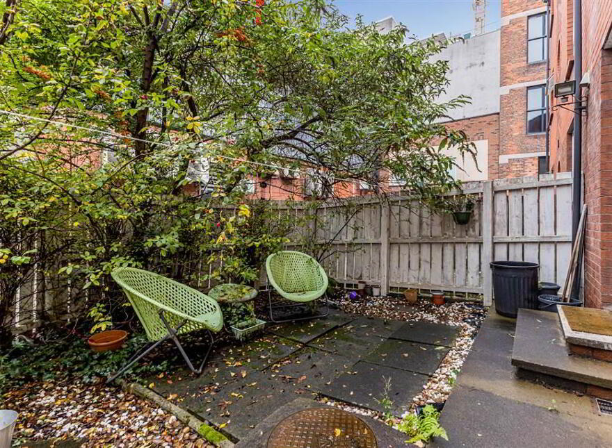 8 Ashburne Place, Belfast, BT7 1SE