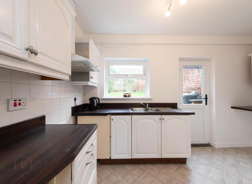 32 Ardmeen Green, Downpatrick, BT30 6JJ
