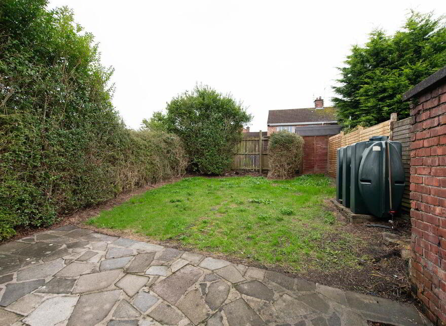 32 Ardmeen Green, Downpatrick, BT30 6JJ