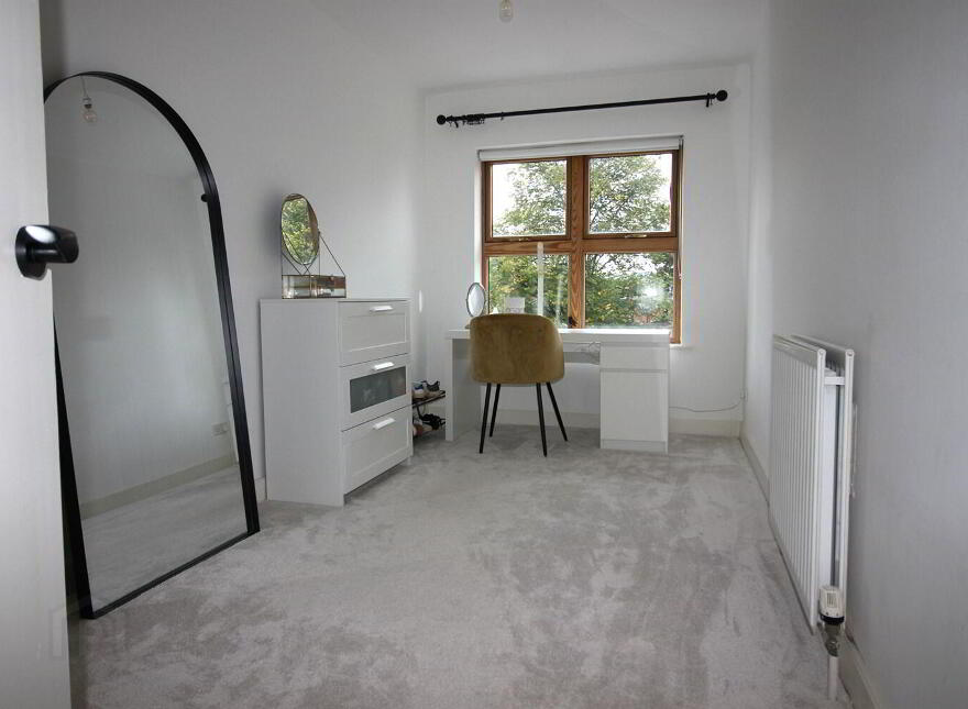 14 Danesfort, Belfast, BT9 5QL