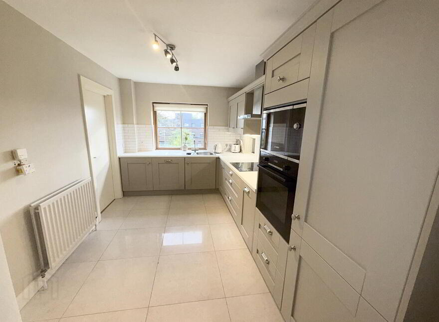 14 Danesfort, Belfast, BT9 5QL photo