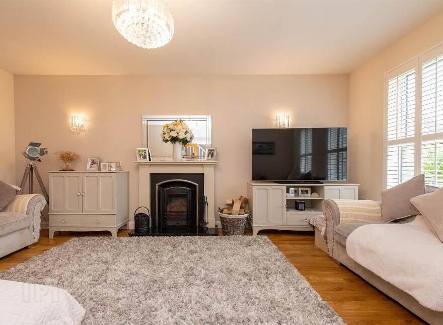 6 Demesne Crescent, Downpatrick, BT30 6WA