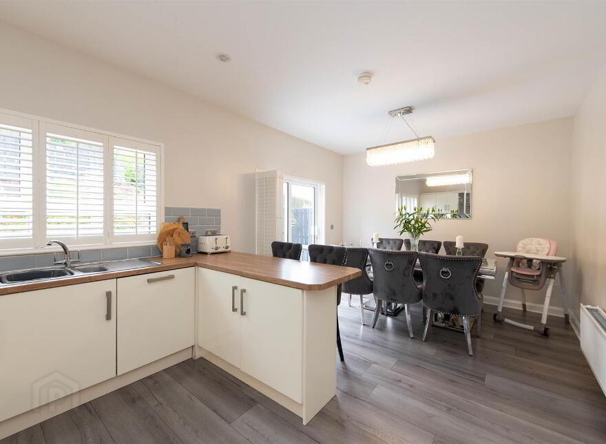 6 Demesne Crescent, Downpatrick, BT30 6WA
