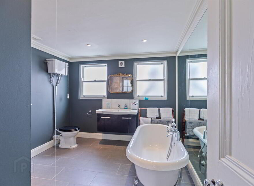 30 Marlborough Park South, Belfast, BT9 6HR