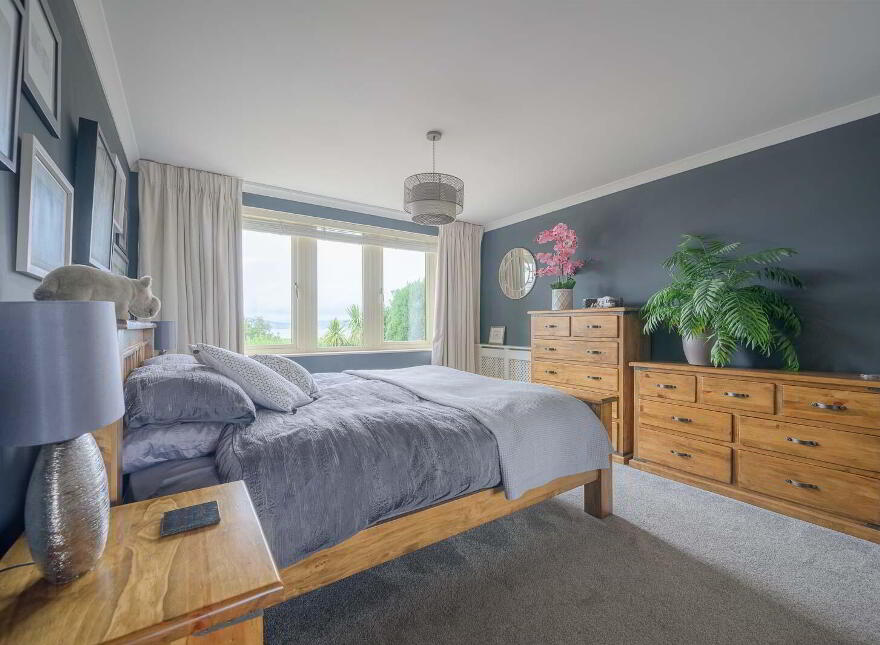 2b Pine Crest, Holywood, BT18 9ED