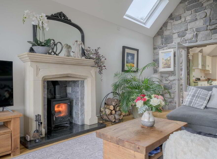 2b Pine Crest, Holywood, BT18 9ED
