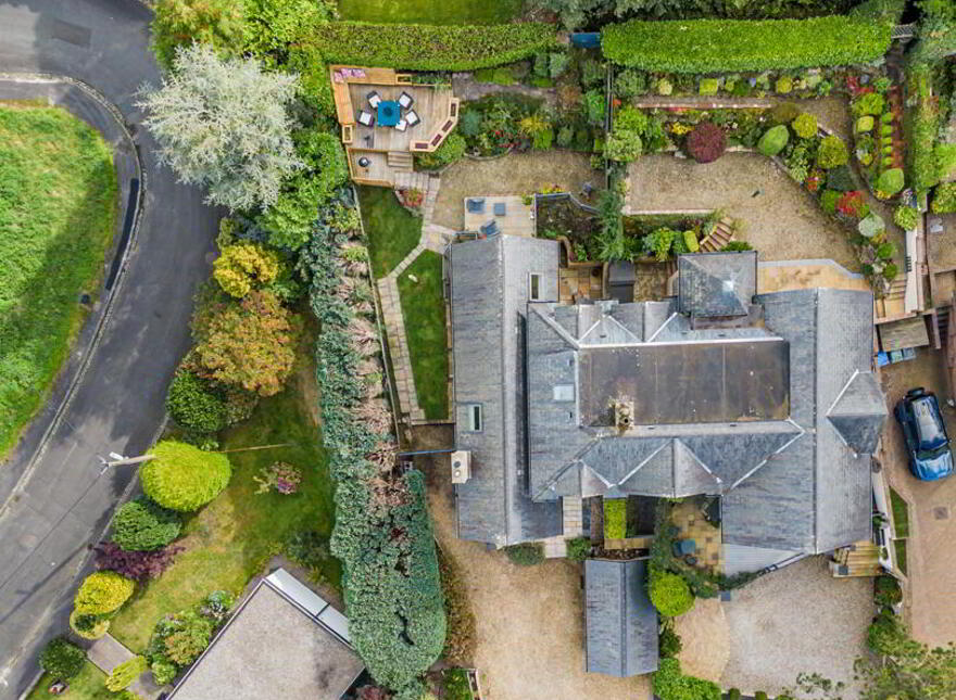 2b Pine Crest, Holywood, BT18 9ED