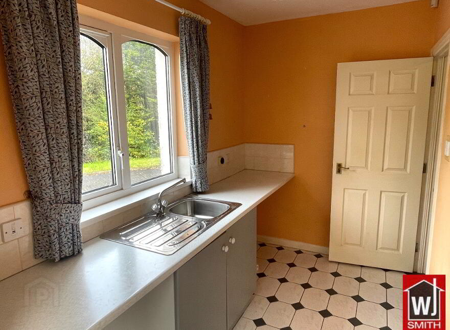 83 Scraghy Road, Castlederg, BT81 7SL