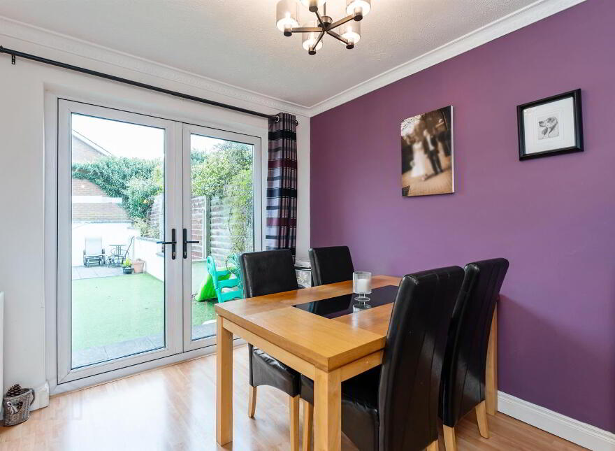 42 Sketrick Island Park, Newtownards, BT23 7BN