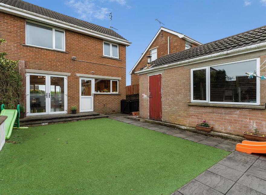 42 Sketrick Island Park, Newtownards, BT23 7BN