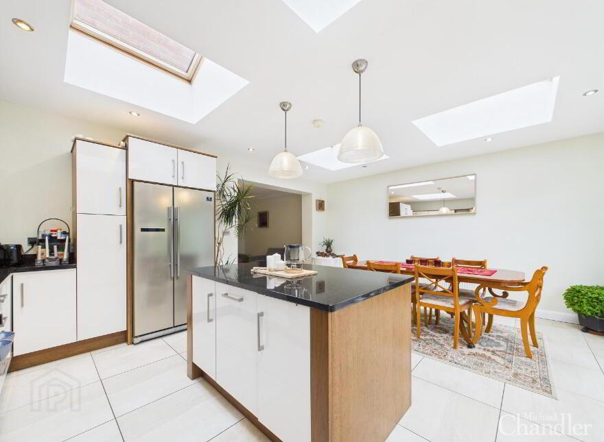 3 Glendale Avenue North, Belfast, BT8 6LD