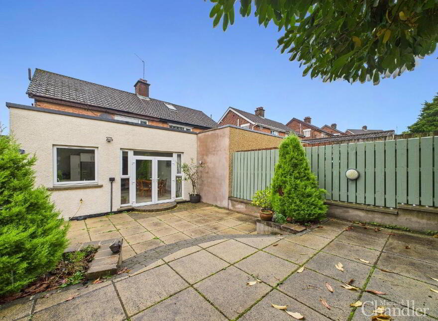3 Glendale Avenue North, Belfast, BT8 6LD