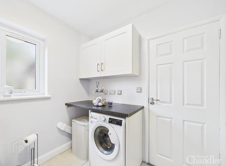 3 Glendale Avenue North, Belfast, BT8 6LD
