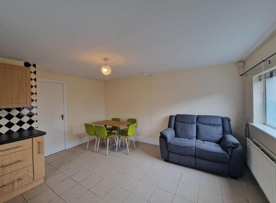 Flat 2 Fairways House, Dublin Road, Dundalk, A91HT21 photo