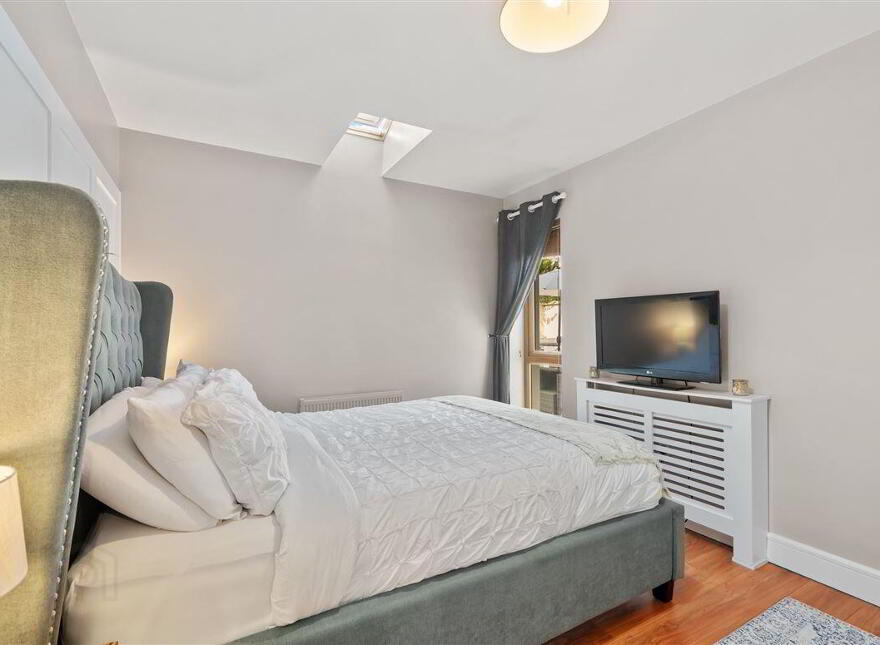22 Fort Hill, Moneygurney, Douglas
