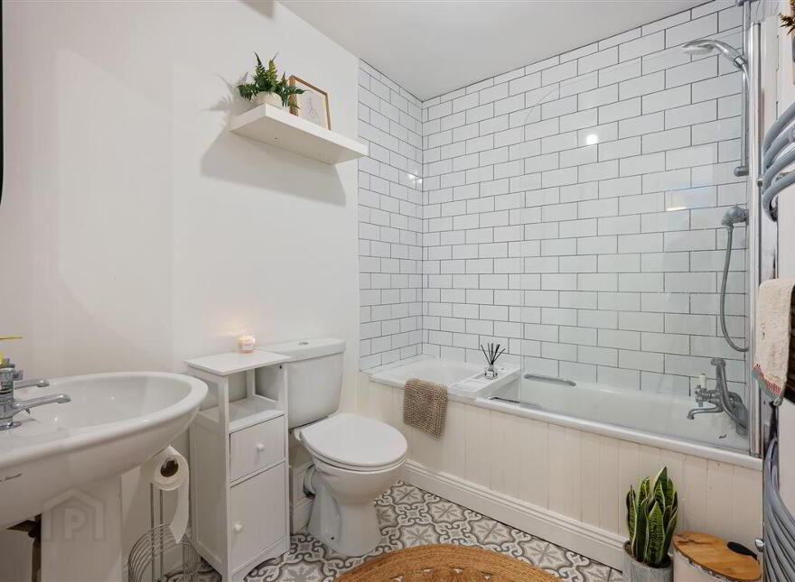 22 Fort Hill, Moneygurney, Douglas