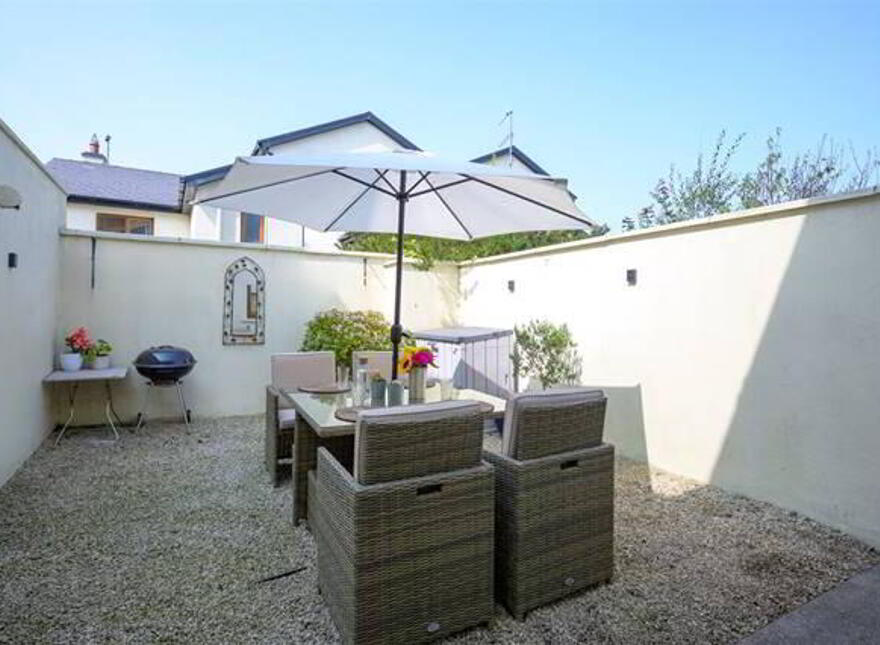 22 Fort Hill, Moneygurney, Douglas