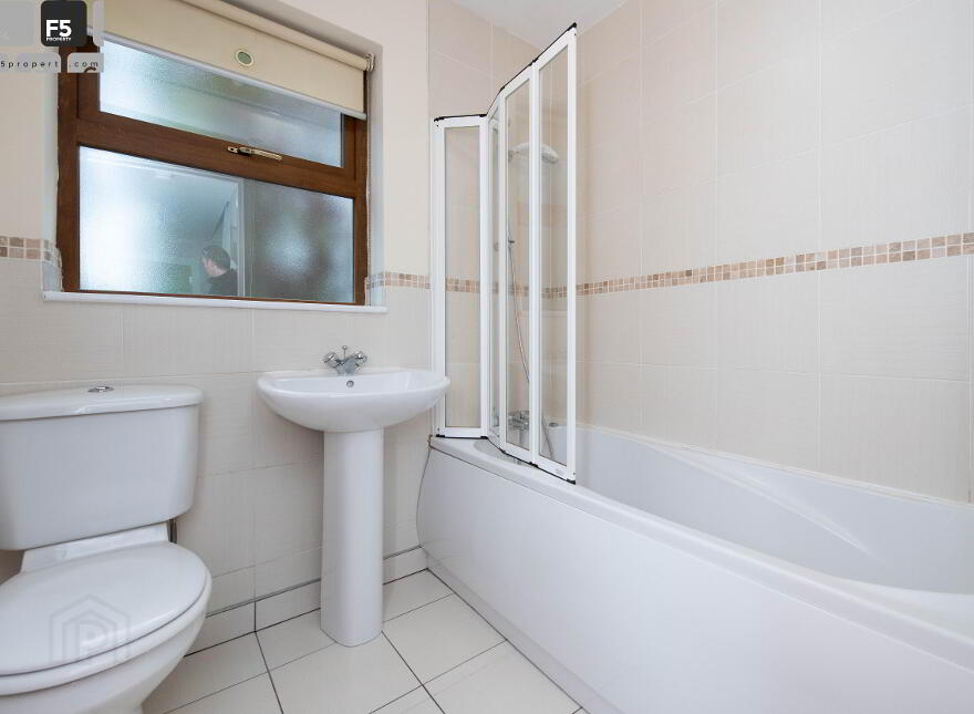 19 Redwood Dale, Redwoods, Dunmurry, Belfast, BT17 9RL