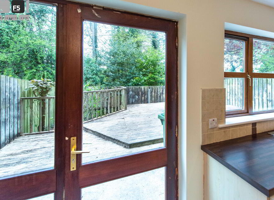19 Redwood Dale, Redwoods, Dunmurry, Belfast, BT17 9RL
