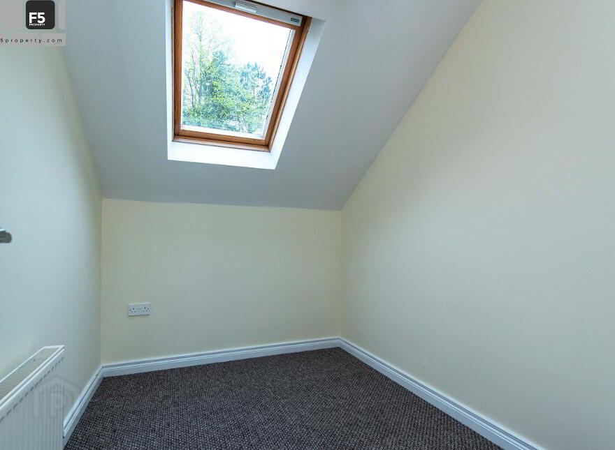 19 Redwood Dale, Redwoods, Dunmurry, Belfast, BT17 9RL