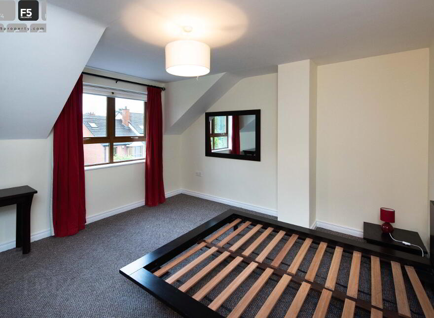 19 Redwood Dale, Redwoods, Dunmurry, Belfast, BT17 9RL