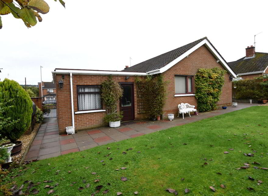 113 Nettlehill Road, Lisburn, BT28 3HF