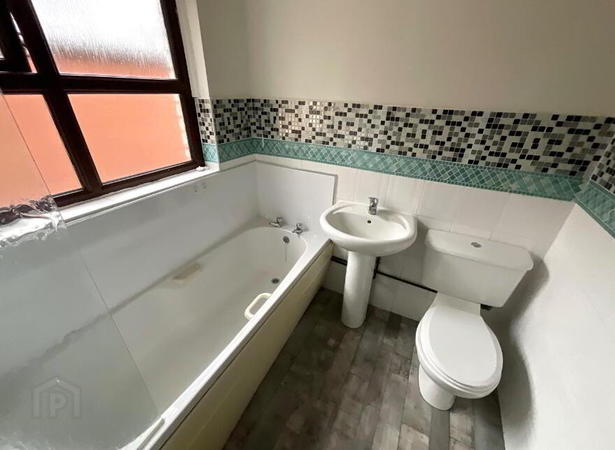 87 Ballygomartin Road, Belfast, BT13 3LB