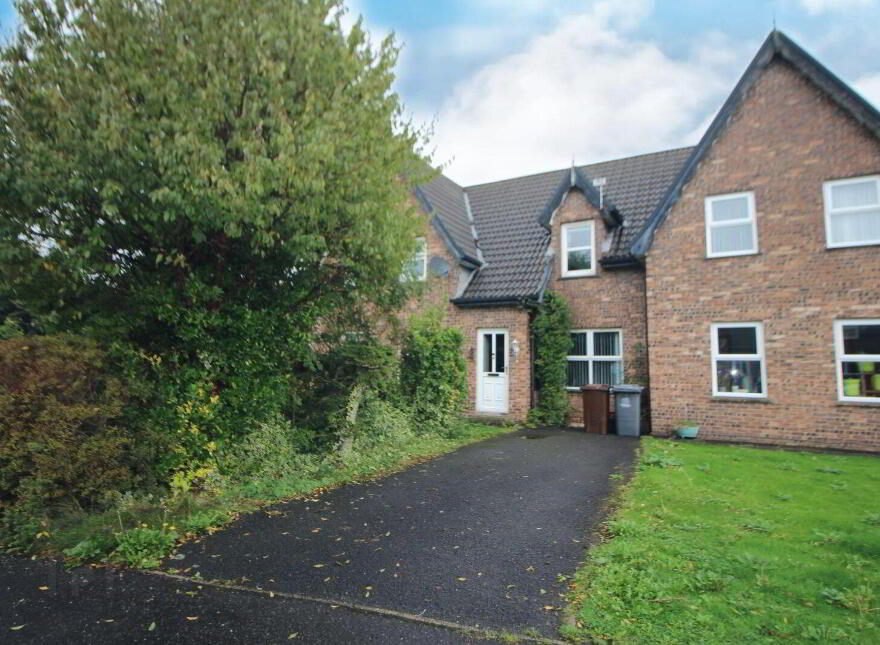86 Minorca Drive, Carrickfergus, BT38 8WP photo
