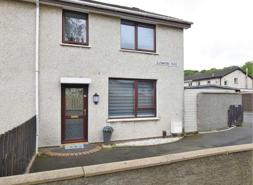 54 Glenmore Park, Lisburn, BT27 4RT photo