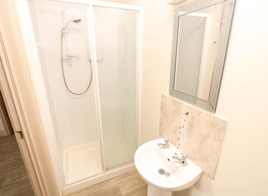 11 The Commons, Bellanaleck, Enniskillen, BT92 2BD