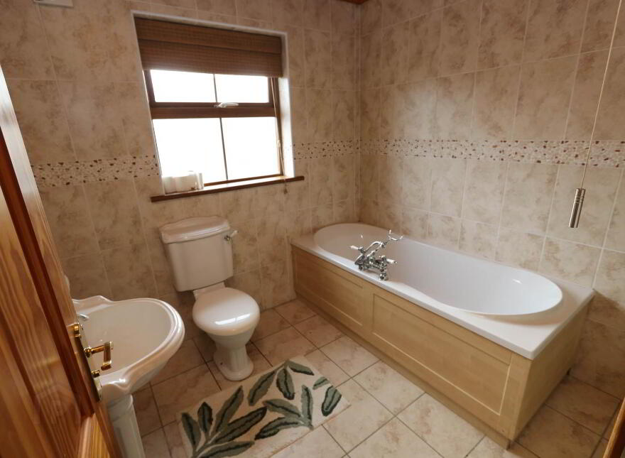 11 The Commons, Bellanaleck, Enniskillen, BT92 2BD