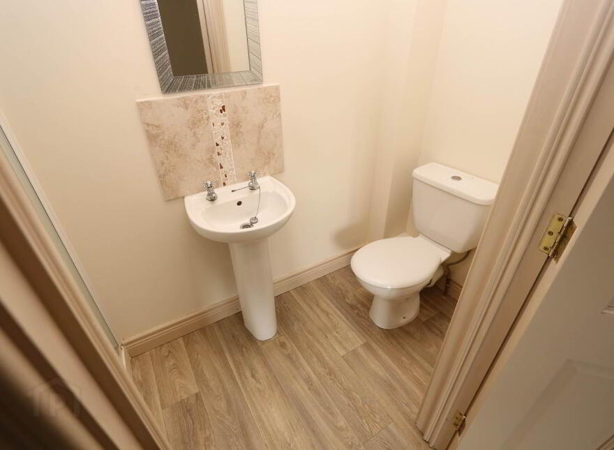 11 The Commons, Bellanaleck, Enniskillen, BT92 2BD