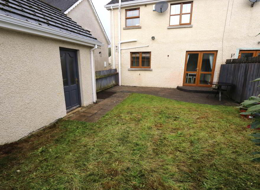 11 The Commons, Bellanaleck, Enniskillen, BT92 2BD