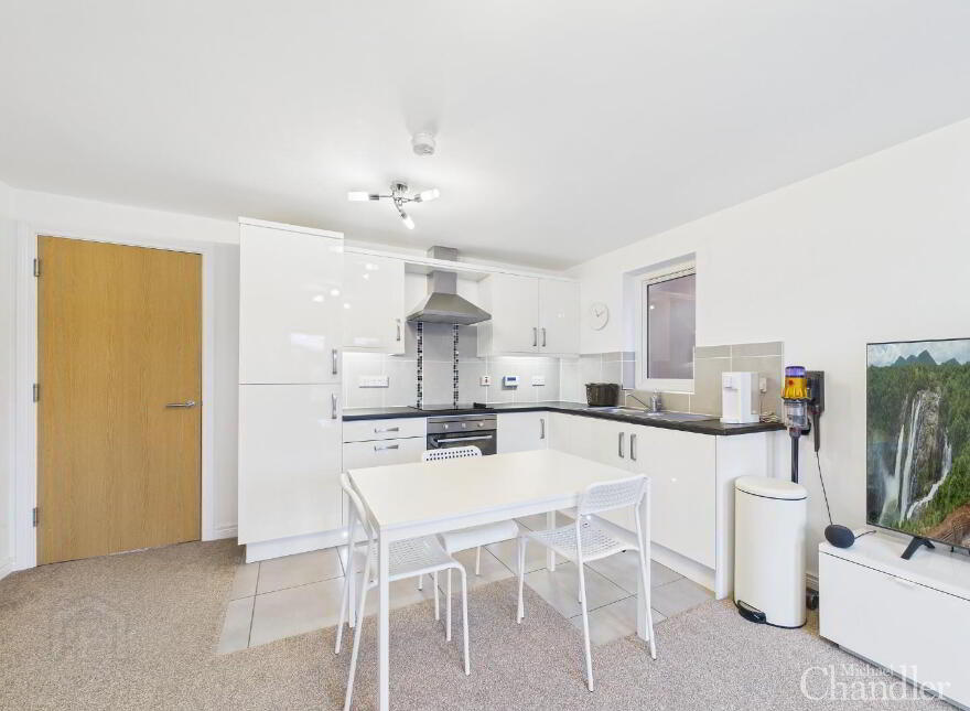 Apt 27, 3 West Circular Close, Belfast, BT13 3WQ