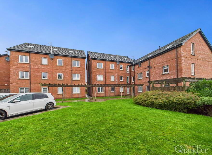 Apt 27, 3 West Circular Close, Belfast, BT13 3WQ