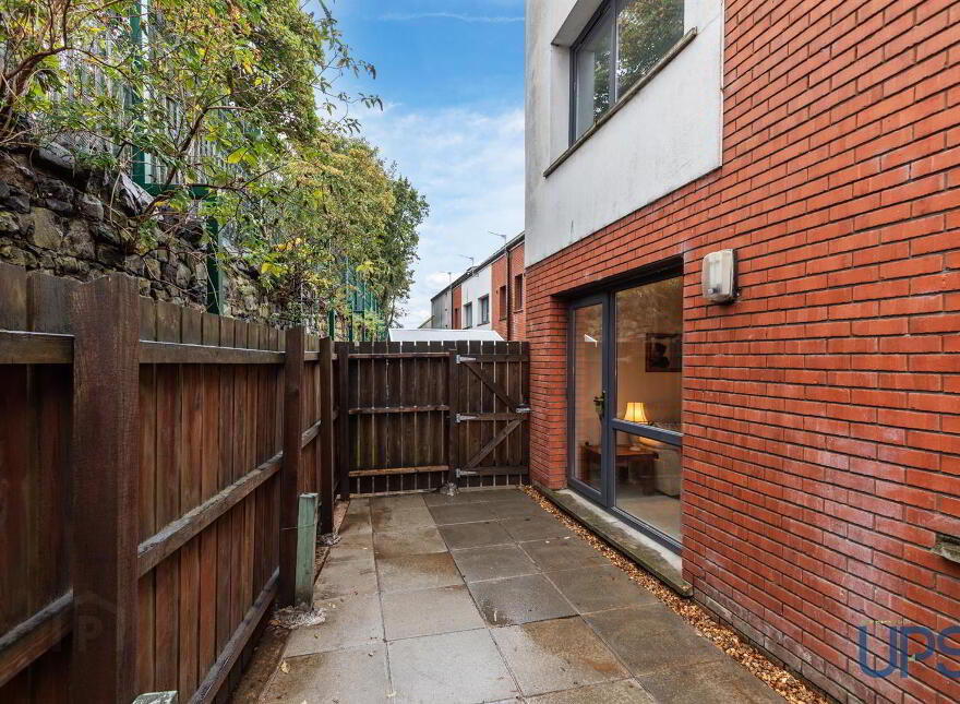 8 Ross Mill Avenue, Falls Road, Belfast, BT13 2QH