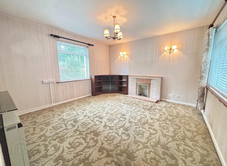 43 Tullymore Park, Ballymena, BT42 2AU