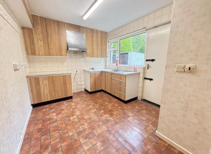 43 Tullymore Park, Ballymena, BT42 2AU
