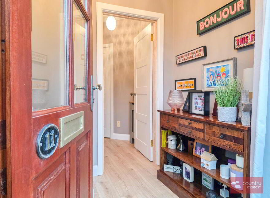 11 Meadowbank, Carrickfergus, BT38 8GZ